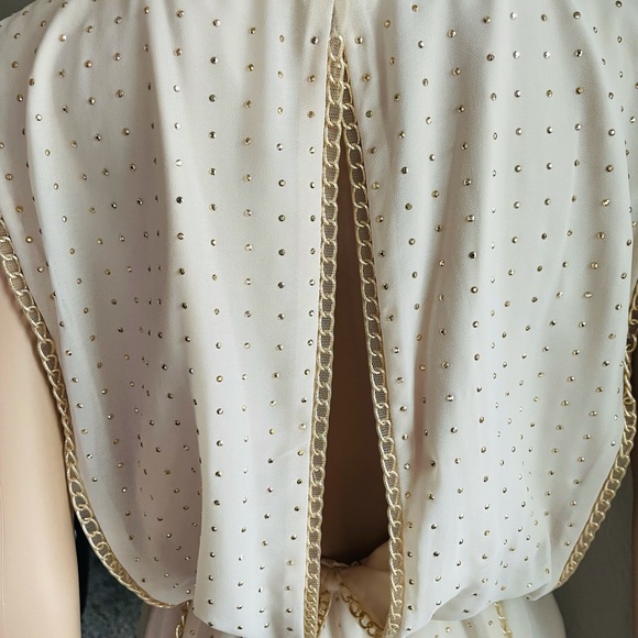 Cream and gold belted, light-weight dress with gold chain embedded on the seams. - Picture 9 of 9